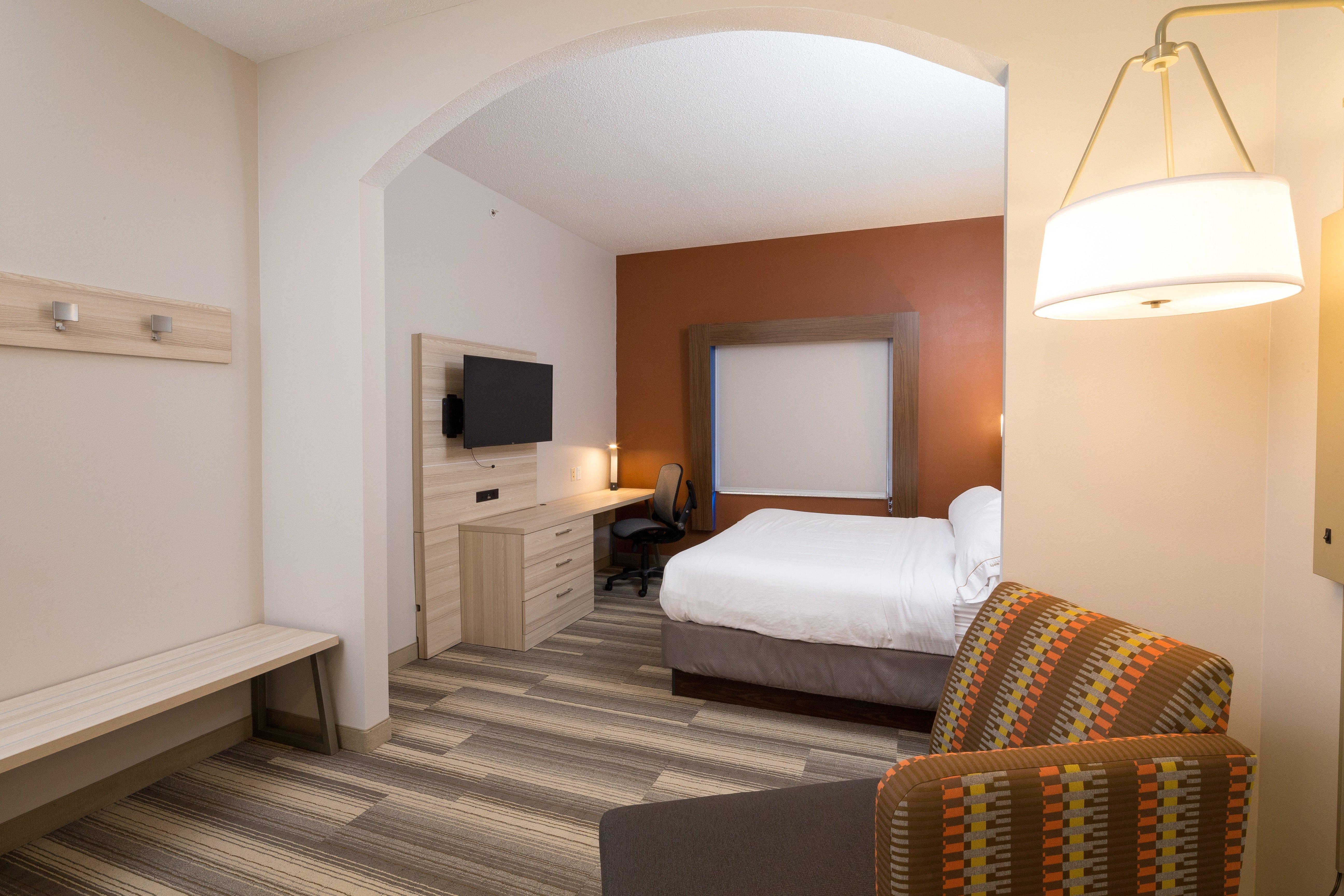 Holiday Inn Express Hotel & Suites Detroit-Utica By Ihg Buitenkant foto