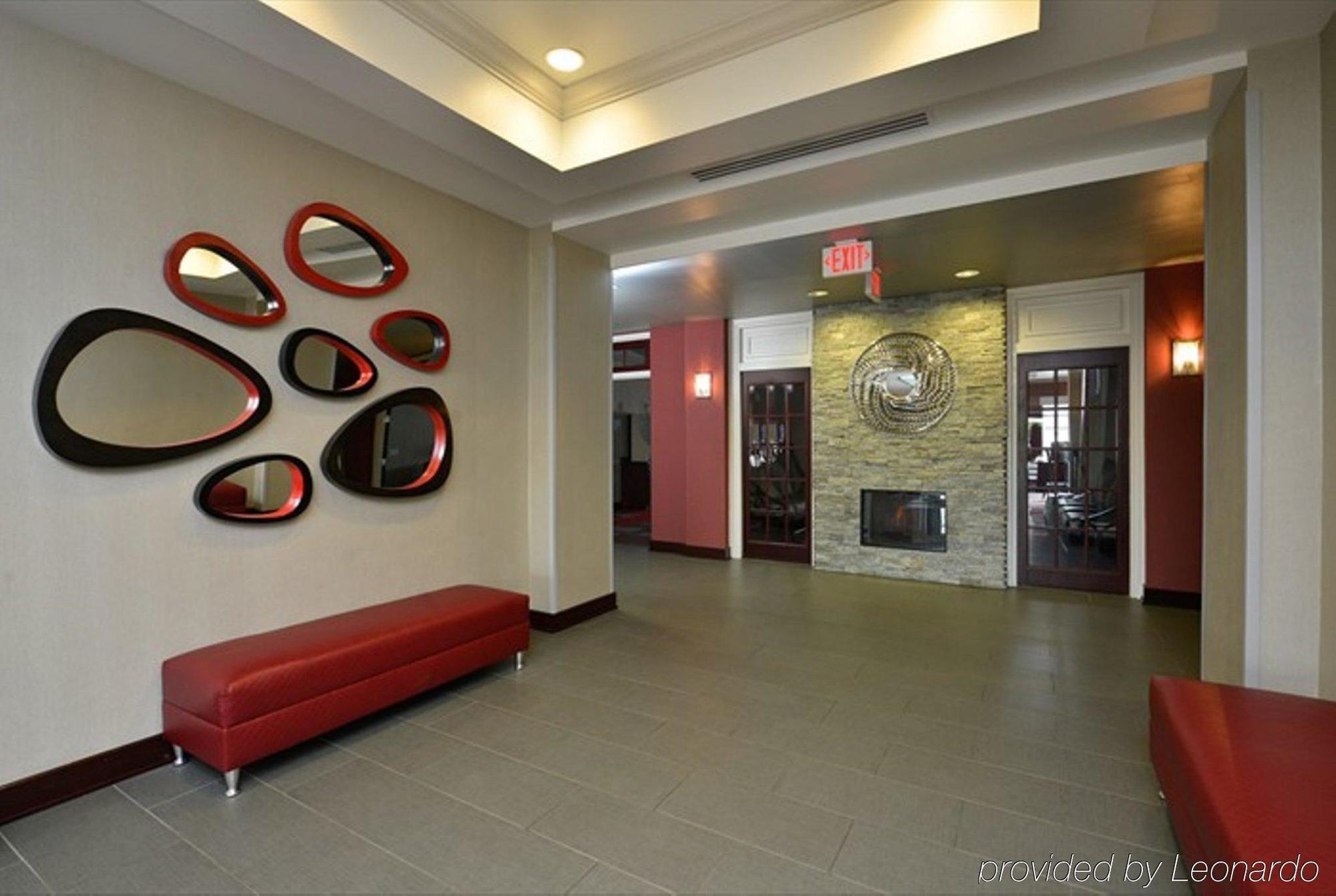 Holiday Inn Express Hotel & Suites Detroit-Utica By Ihg Buitenkant foto
